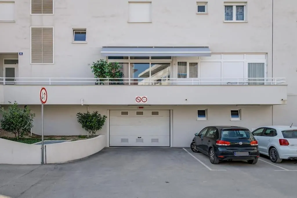 City East Apartment