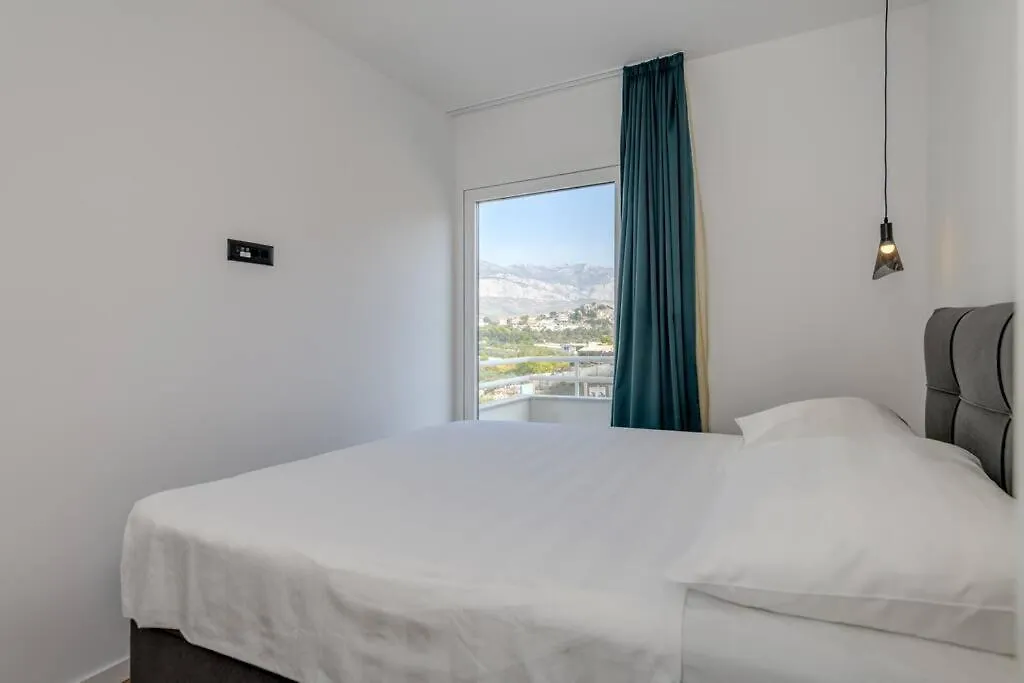 City East Apartment Split