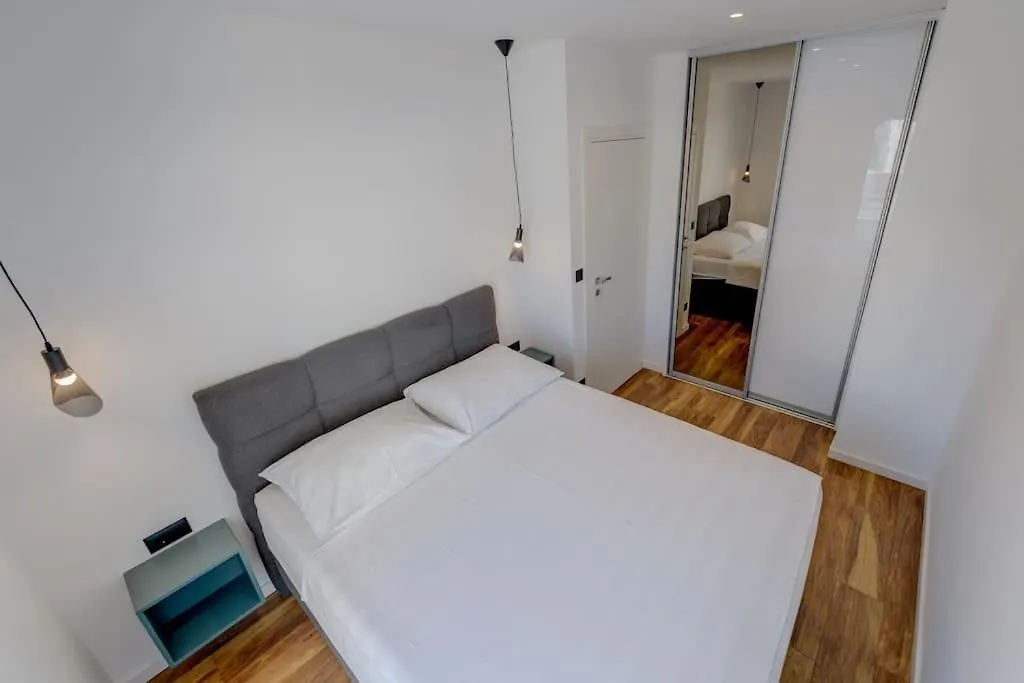 City East Apartment Split