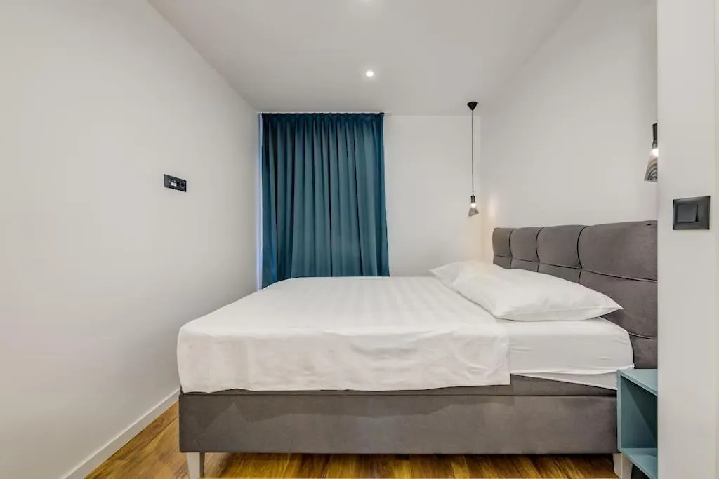 City East Apartment Split